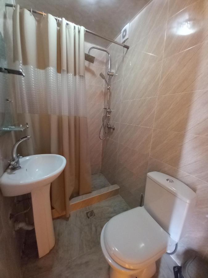 David Hotel Kutaisi Eksteriør billede