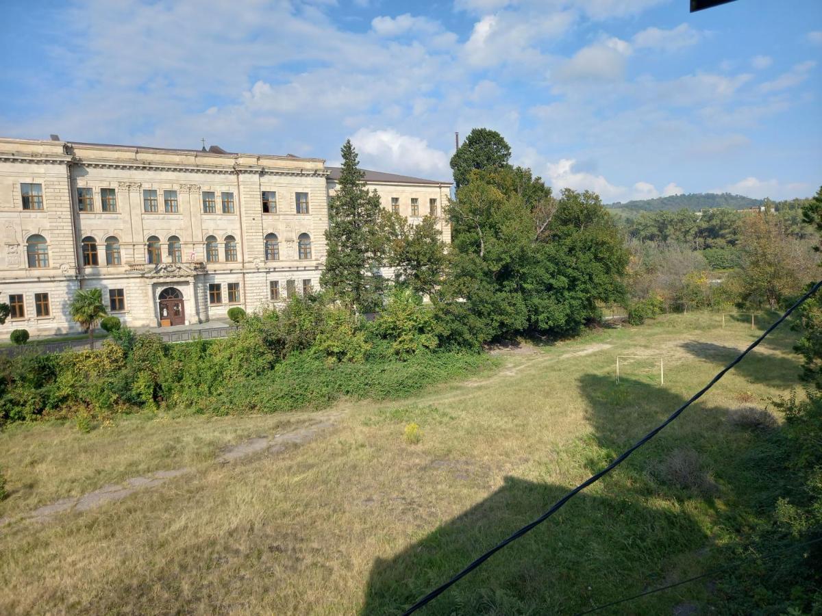 David Hotel Kutaisi Eksteriør billede