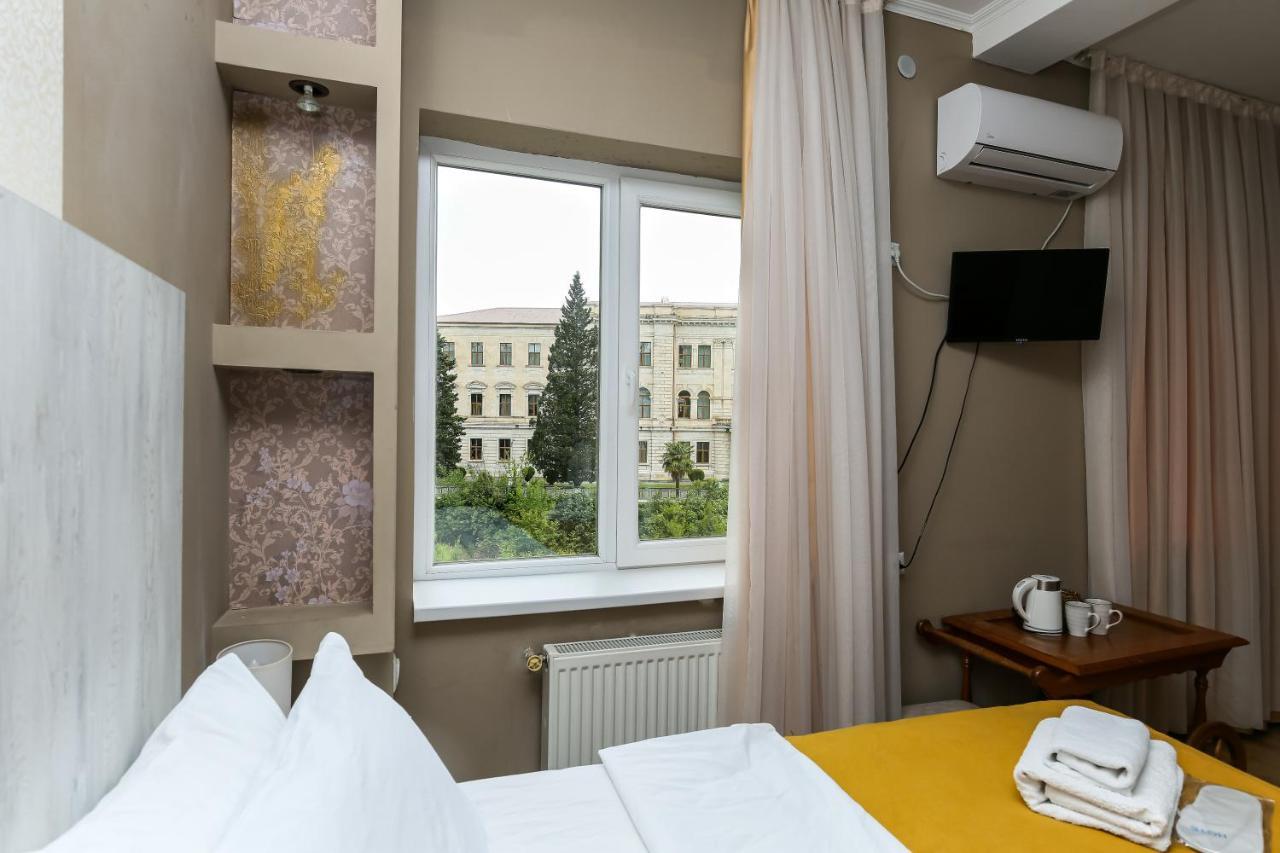 David Hotel Kutaisi Eksteriør billede